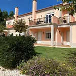 Del Rey - Spacious And Bright Townhouse With Golf View 度假居 Amoreira (Leiria)